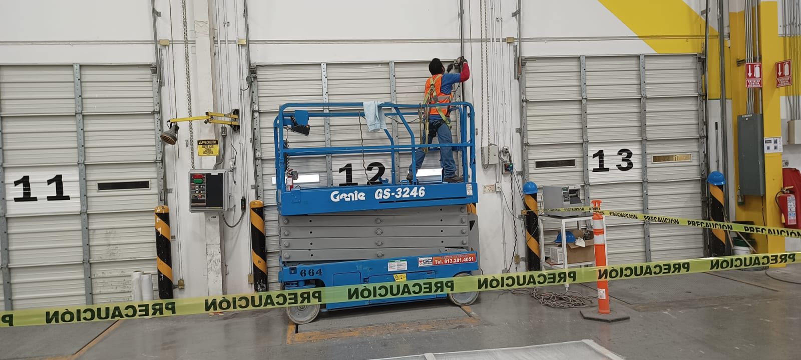Instalación de puertas industriales