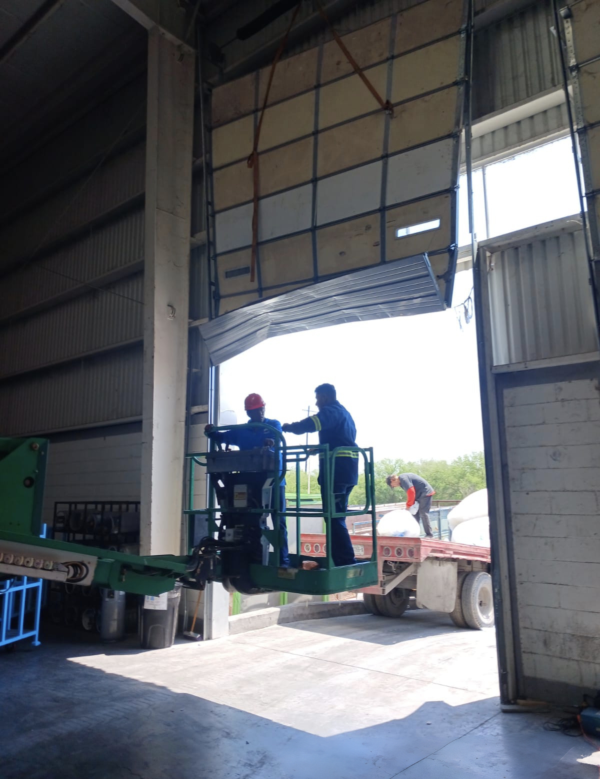 reparación de puertas industriales